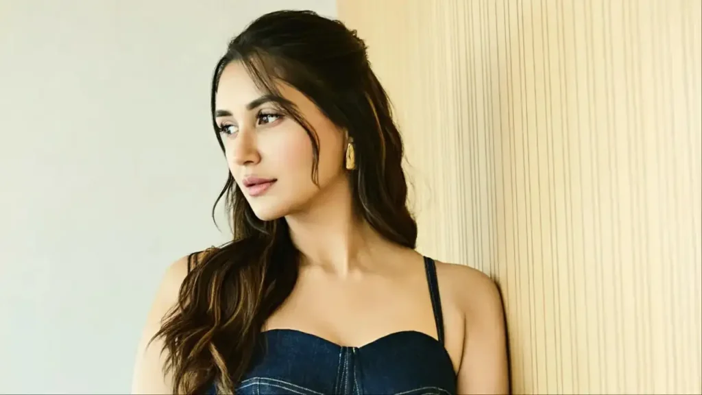 शिल्पा शिरोडकरनंतर निकिता दत्तालाही कोरोनाची लागण, म्हणाली ‘आशा आहे की बिनबोभाट पाहुणे जास्त काळ राहणार नाही’